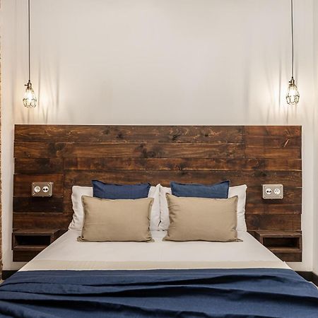 Waou Boutique Sol Hotell Madrid Exteriör bild