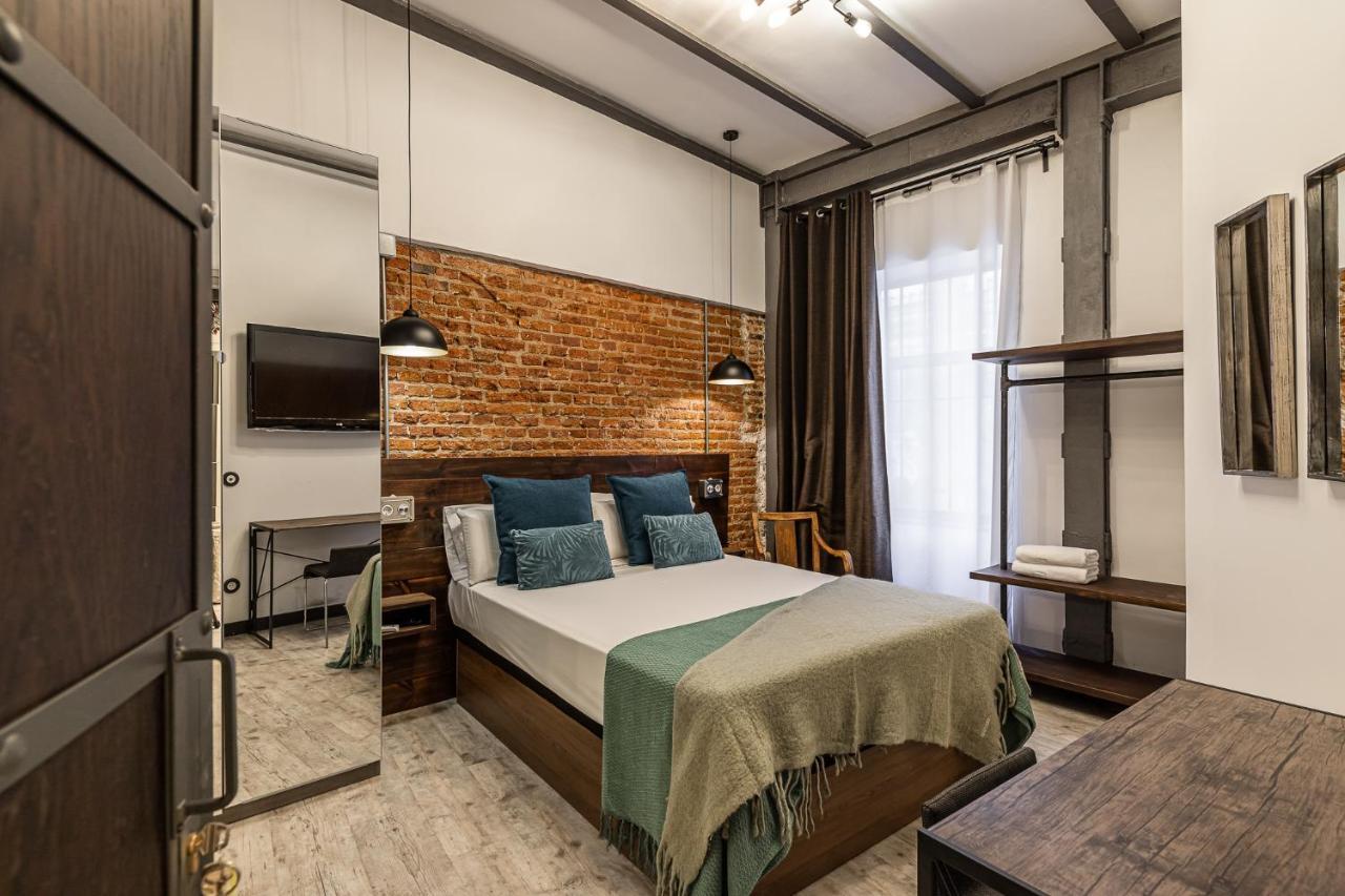 Waou Boutique Sol Hotell Madrid Exteriör bild
