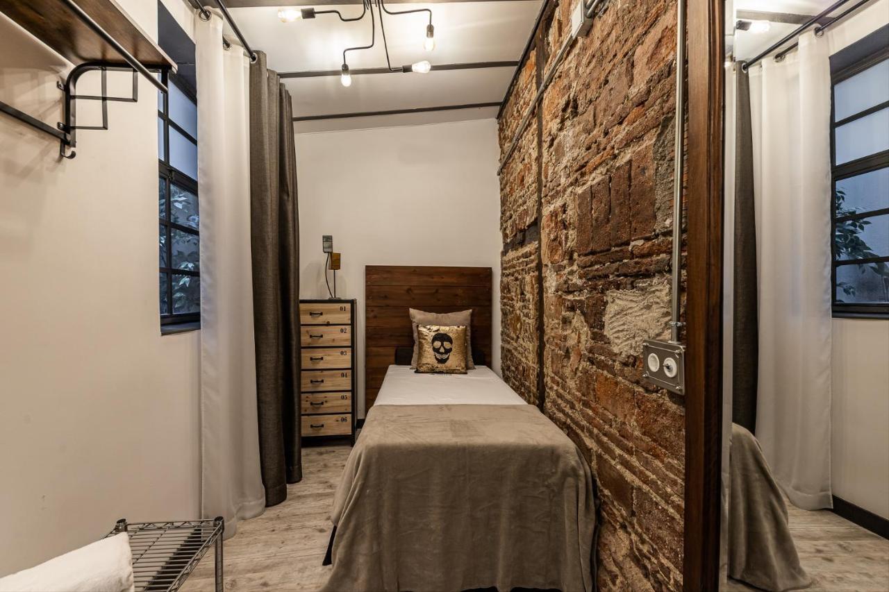 Waou Boutique Sol Hotell Madrid Exteriör bild
